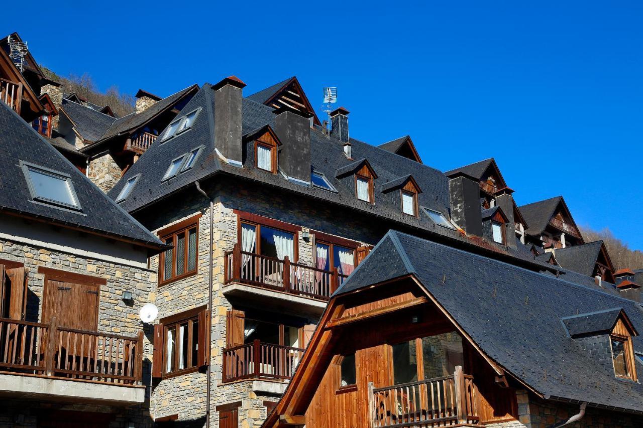 Apartamento La Santeta De Aran Vielha e Mijaran Exterior foto