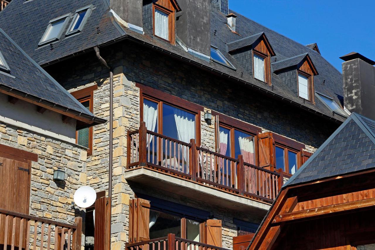 Apartamento La Santeta De Aran Vielha e Mijaran Exterior foto